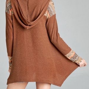 NWT Boho Hooded V-Neck Tunic w/ Aztec Trim